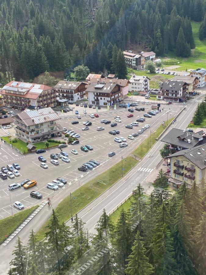 Casa Doleda Appartement Alba di Canazei Buitenkant foto